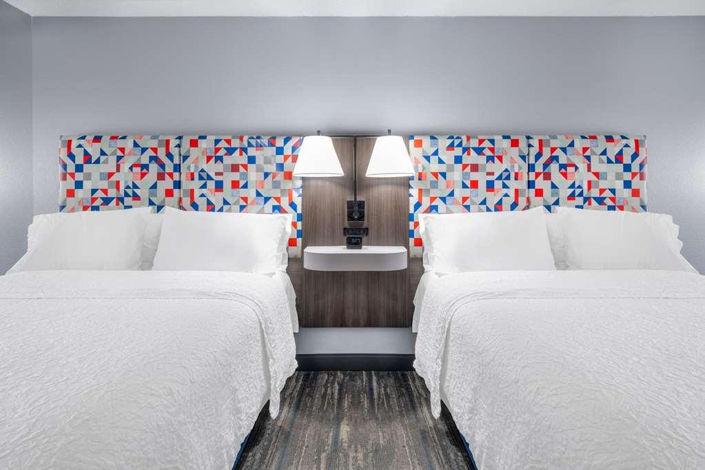 Hampton Inn Sanford Quarto foto